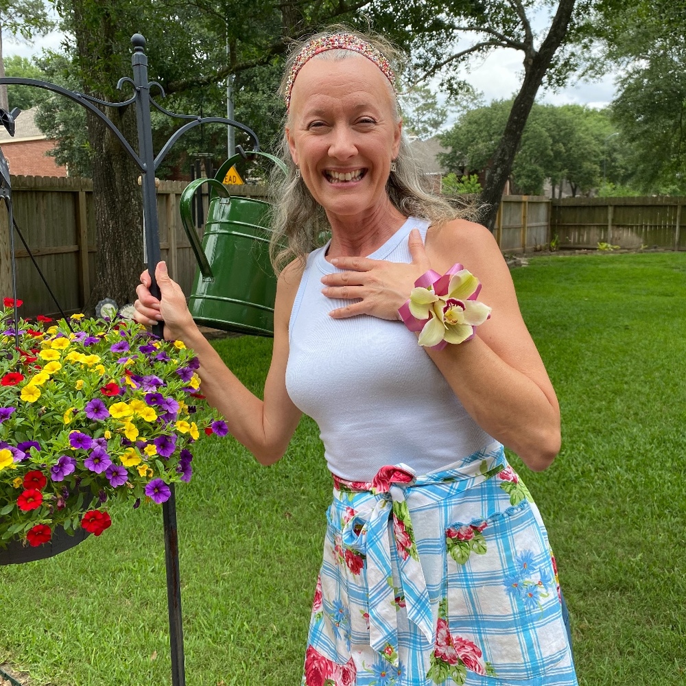 Meet your Posher, Julia